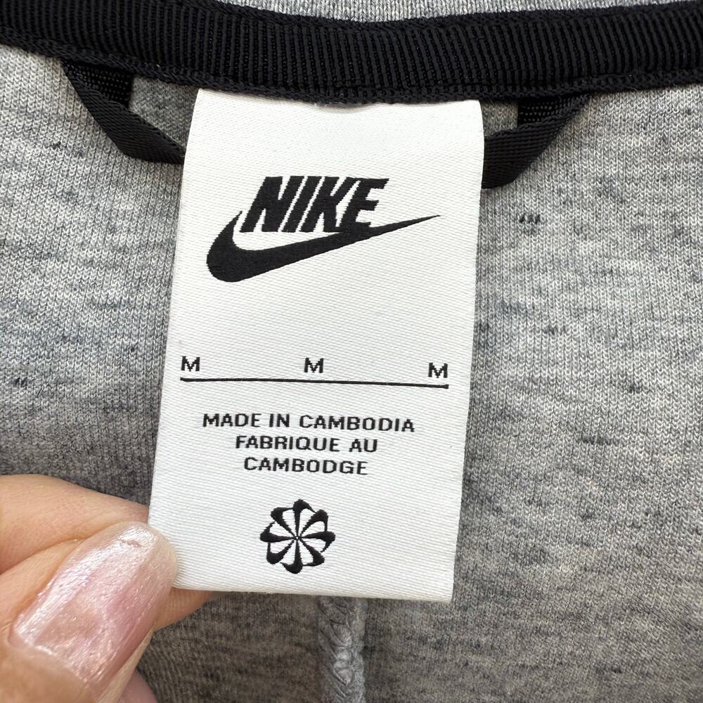 Nike Sportswear Women's M Tech-Fleece Full-Zip Hoodie-Grey Heather Black EUC - Picture 8 of 11
